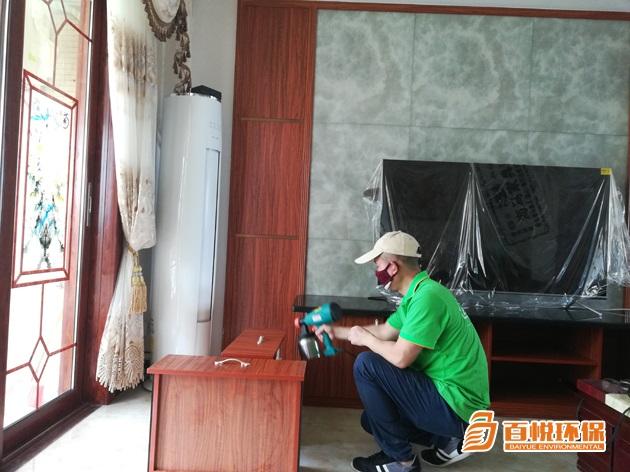 板材散發的刺鼻氣味有害？是甲醛超標嗎？ 
